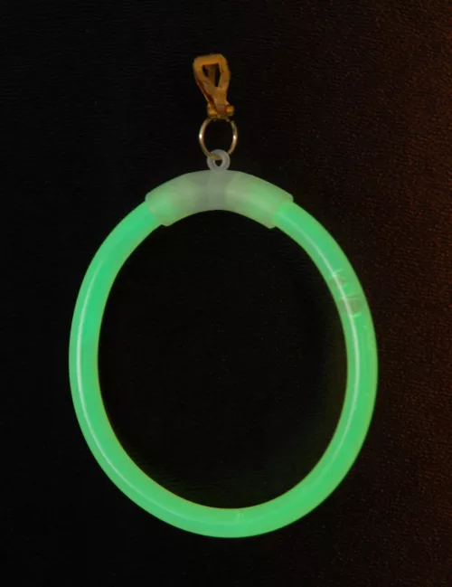 Photo du produit Boucles d'oreilles lumineuses phosphorescentes vertes adulte