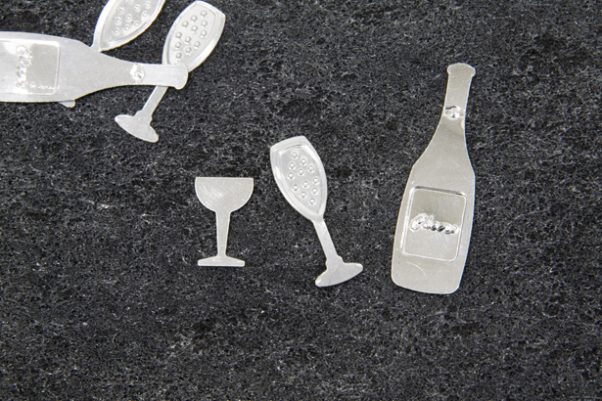 Photo du produit Confettis de table champagne argentés 10g