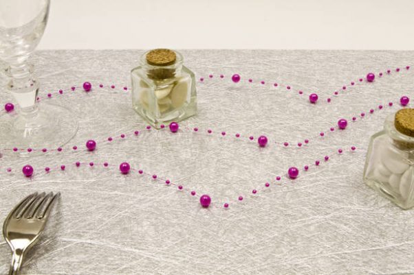Photo du produit Guirlande de perles fuchsia 2,5 cm