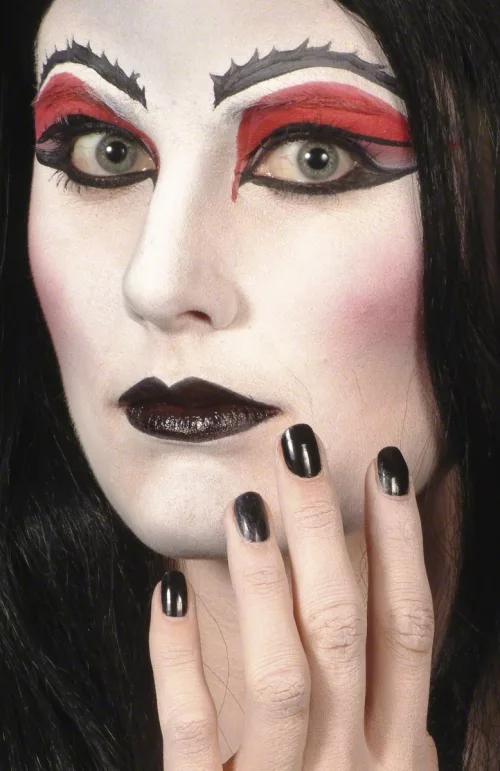 Photo du produit Rouge à lèvre et vernis noir Halloween