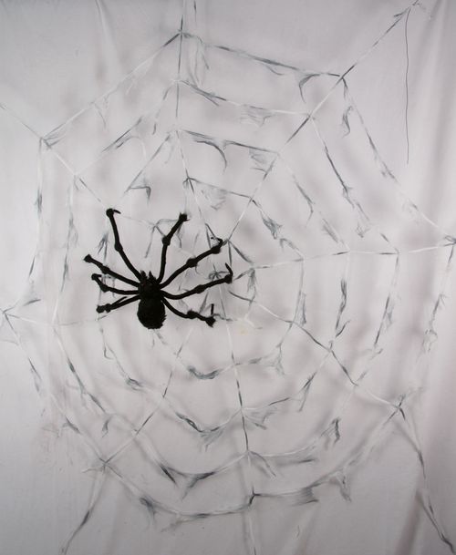 Décoration Halloween Extérieure – Set Toile D’araignée Géante + Araignée 124 Cm + Toiles (4,8 M) Pour Jardin, Maison, Porte