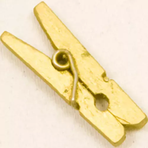 Photo du produit 10 Mini pinces à linge en bois dorées