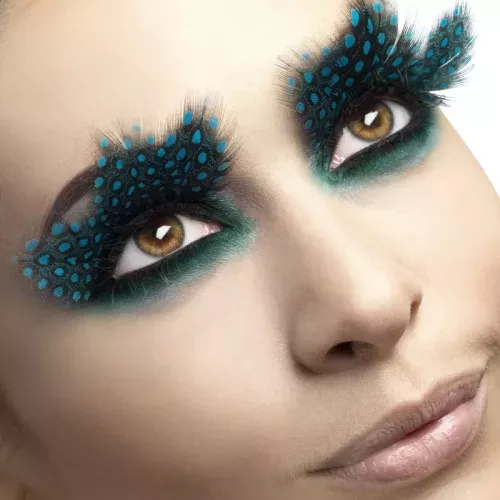 Photo du produit Faux cils plumes noires à pois bleus adulte
