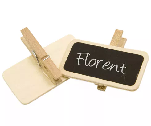 Photo du produit 12 Mini ardoises sur pince en bois naturel 4 x 2 cm