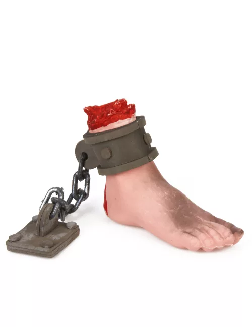 Photo du produit Pied ensanglanté avec chaîne