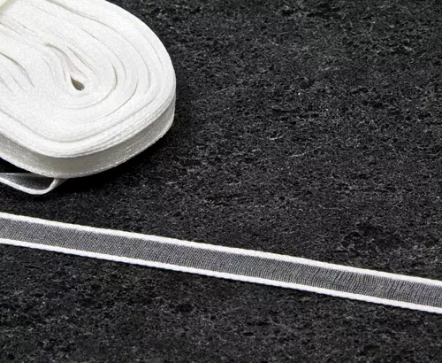 Photo du produit Ruban fin en organza blanc10 m