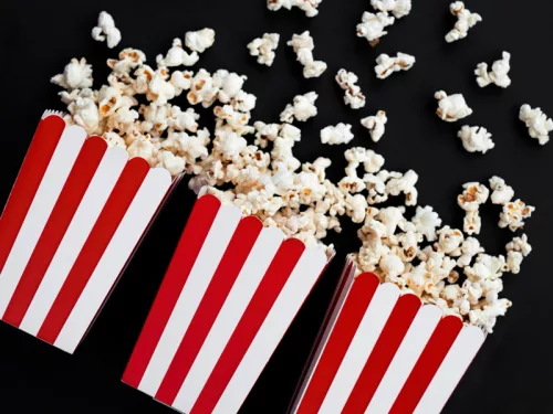 Photo du produit 6 Boîtes à popcorn en carton rouges et blanches 7 x 12,5 cm