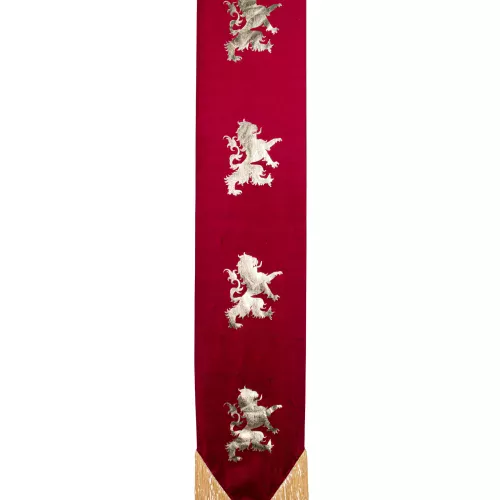 Photo du produit Chemin de table blason velours bordeaux 28 x 140 cm