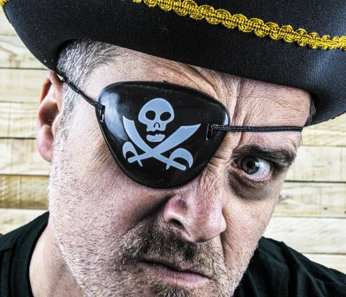 CACHE OEIL PIRATE PLASTIQUE – Image 3