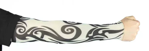 MANCHE TATOUEE TRIBAL