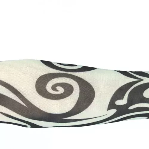 MANCHE TATOUEE TRIBAL